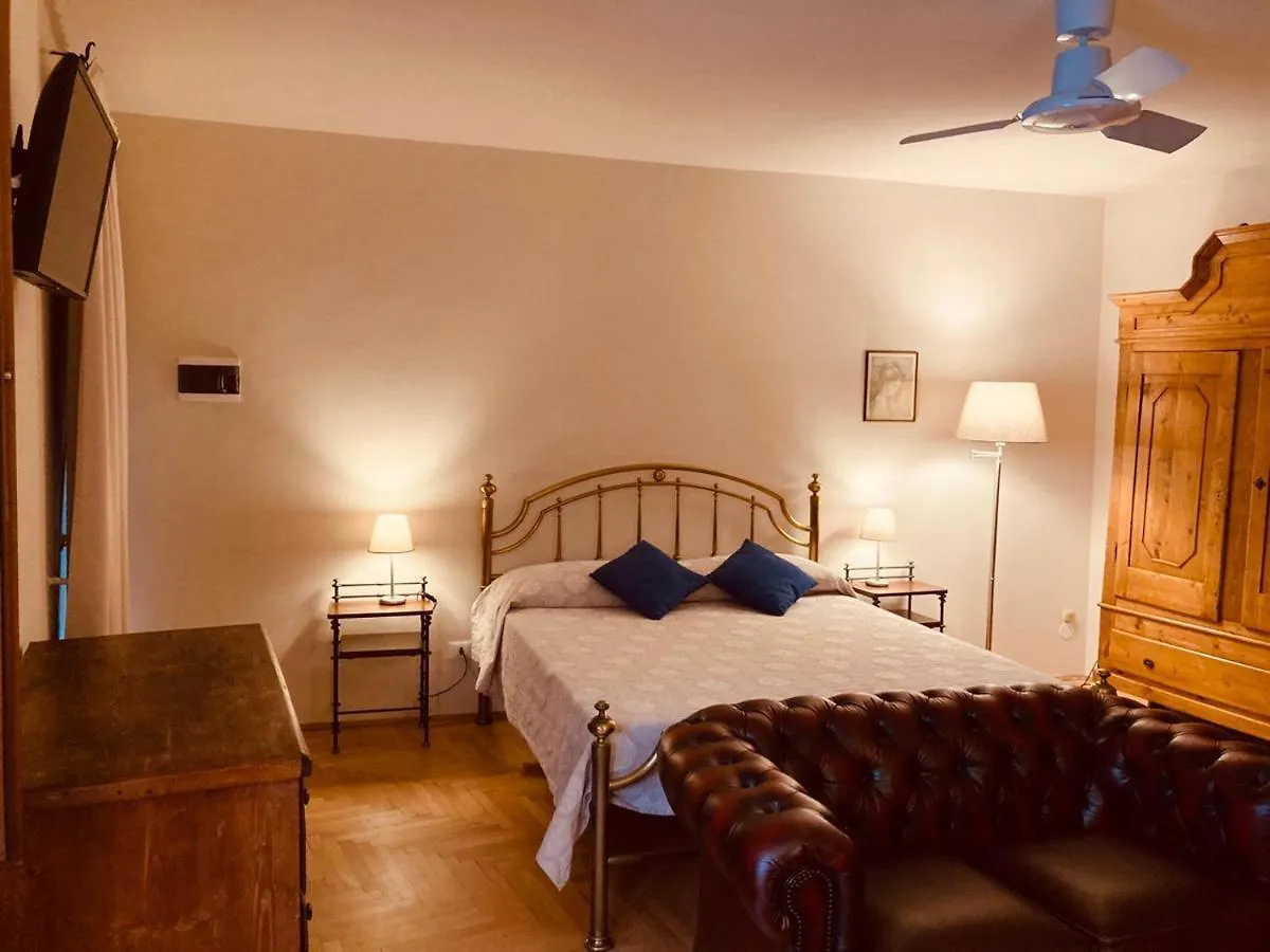 Mario Number 8 Apartment Verona 0*,