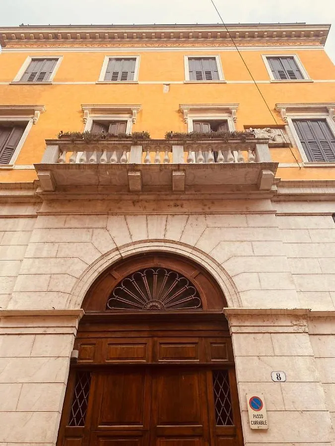 Mario Number 8 Apartment Verona